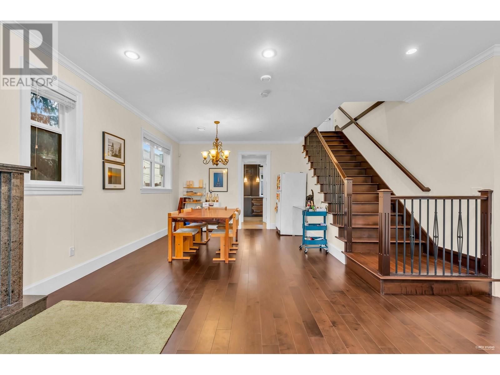 Listing Picture 20 of 40 : 3455 W 10TH AVENUE, Vancouver / 溫哥華 - 魯藝地產 Yvonne Lu Group - MLS Medallion Club Member