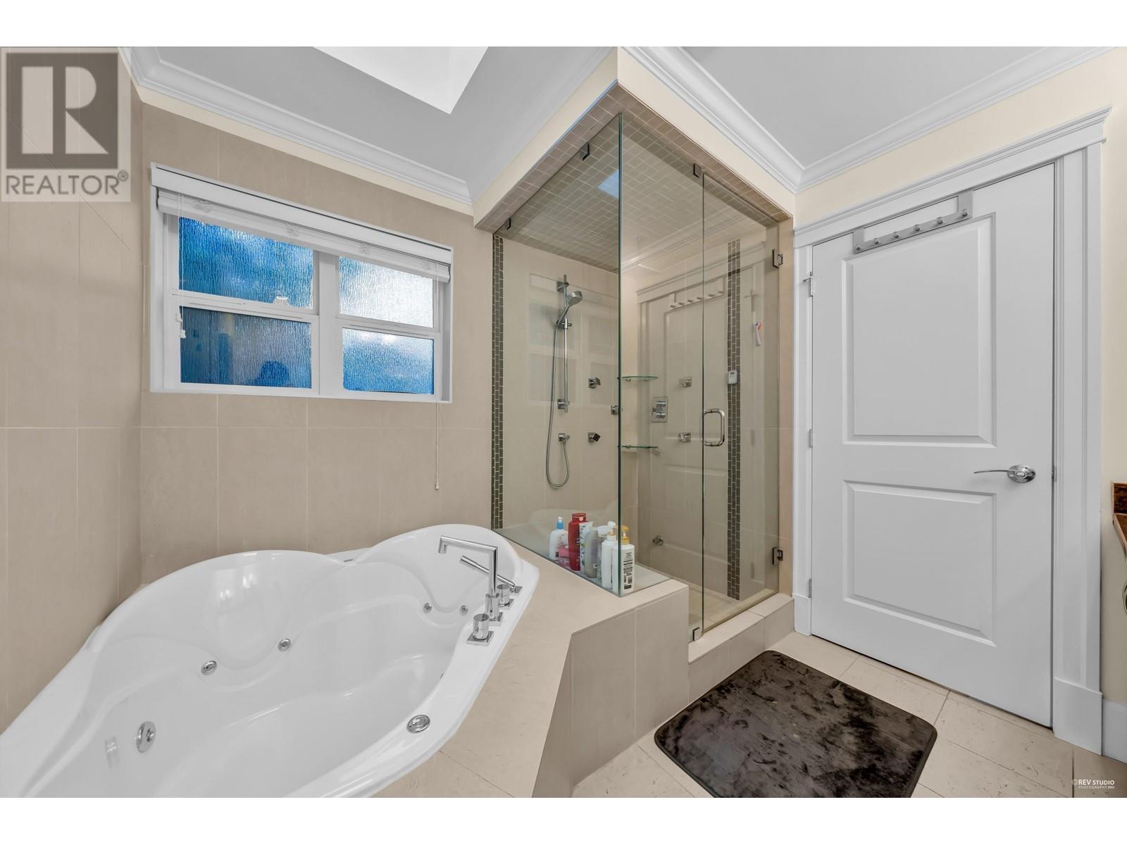 Listing Picture 14 of 40 : 3455 W 10TH AVENUE, Vancouver / 溫哥華 - 魯藝地產 Yvonne Lu Group - MLS Medallion Club Member