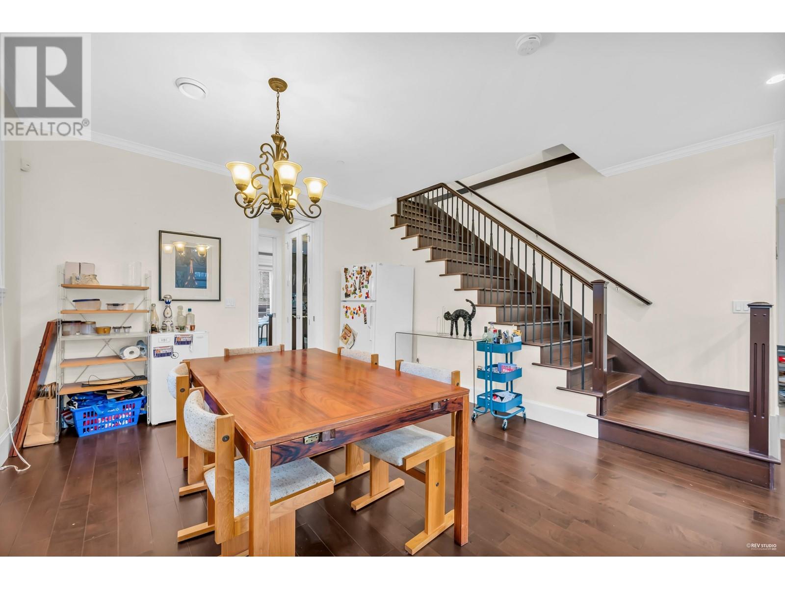 Listing Picture 17 of 40 : 3455 W 10TH AVENUE, Vancouver / 溫哥華 - 魯藝地產 Yvonne Lu Group - MLS Medallion Club Member