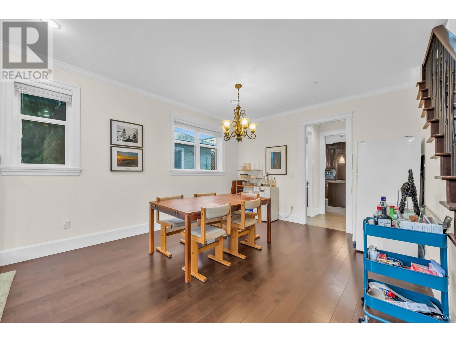 Listing Picture 24 of 40 : 3455 W 10TH AVENUE, Vancouver / 溫哥華 - 魯藝地產 Yvonne Lu Group - MLS Medallion Club Member