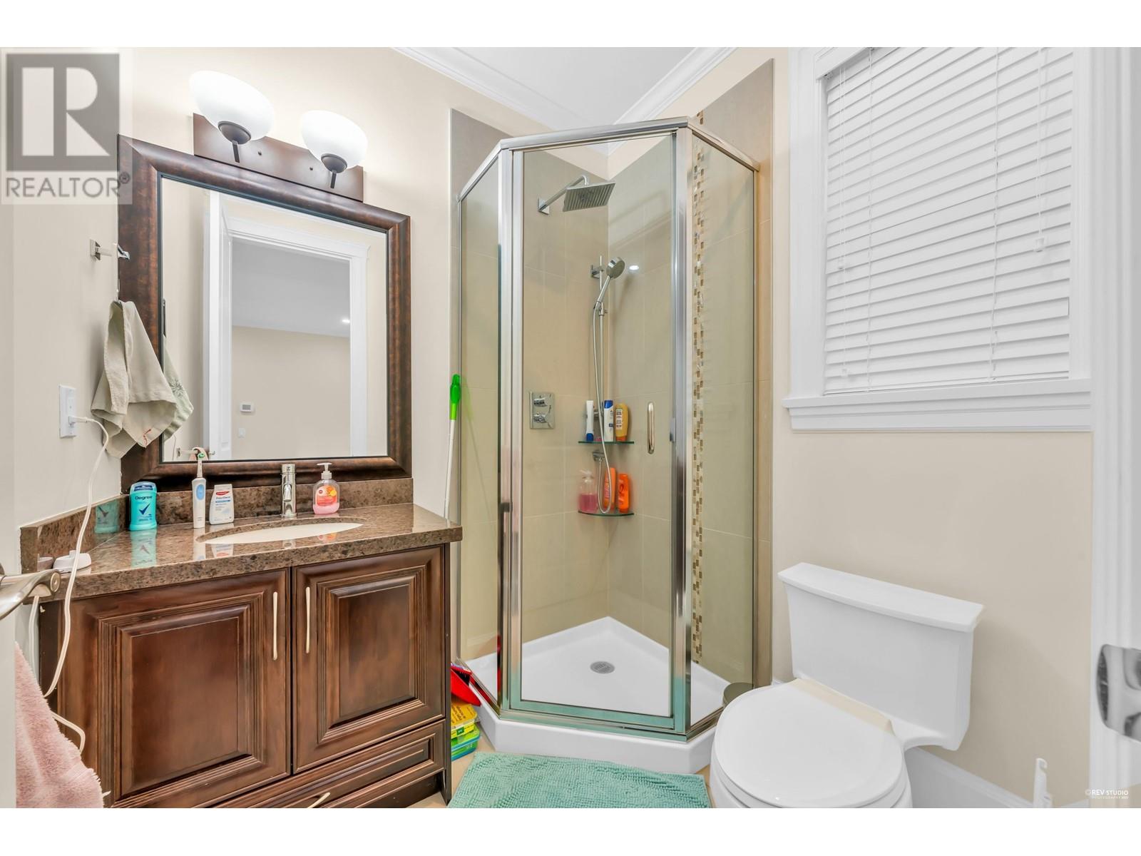 Listing Picture 27 of 40 : 3455 W 10TH AVENUE, Vancouver / 溫哥華 - 魯藝地產 Yvonne Lu Group - MLS Medallion Club Member