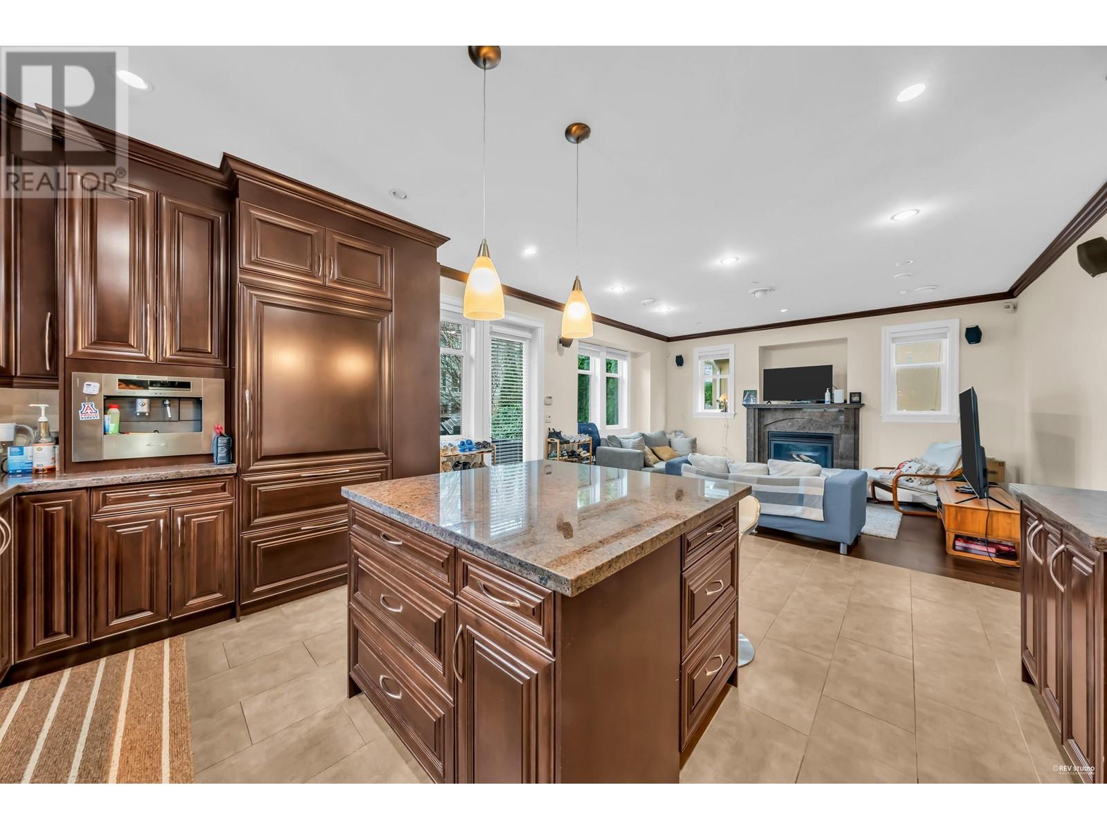 Listing Picture 6 of 40 : 3455 W 10TH AVENUE, Vancouver / 溫哥華 - 魯藝地產 Yvonne Lu Group - MLS Medallion Club Member