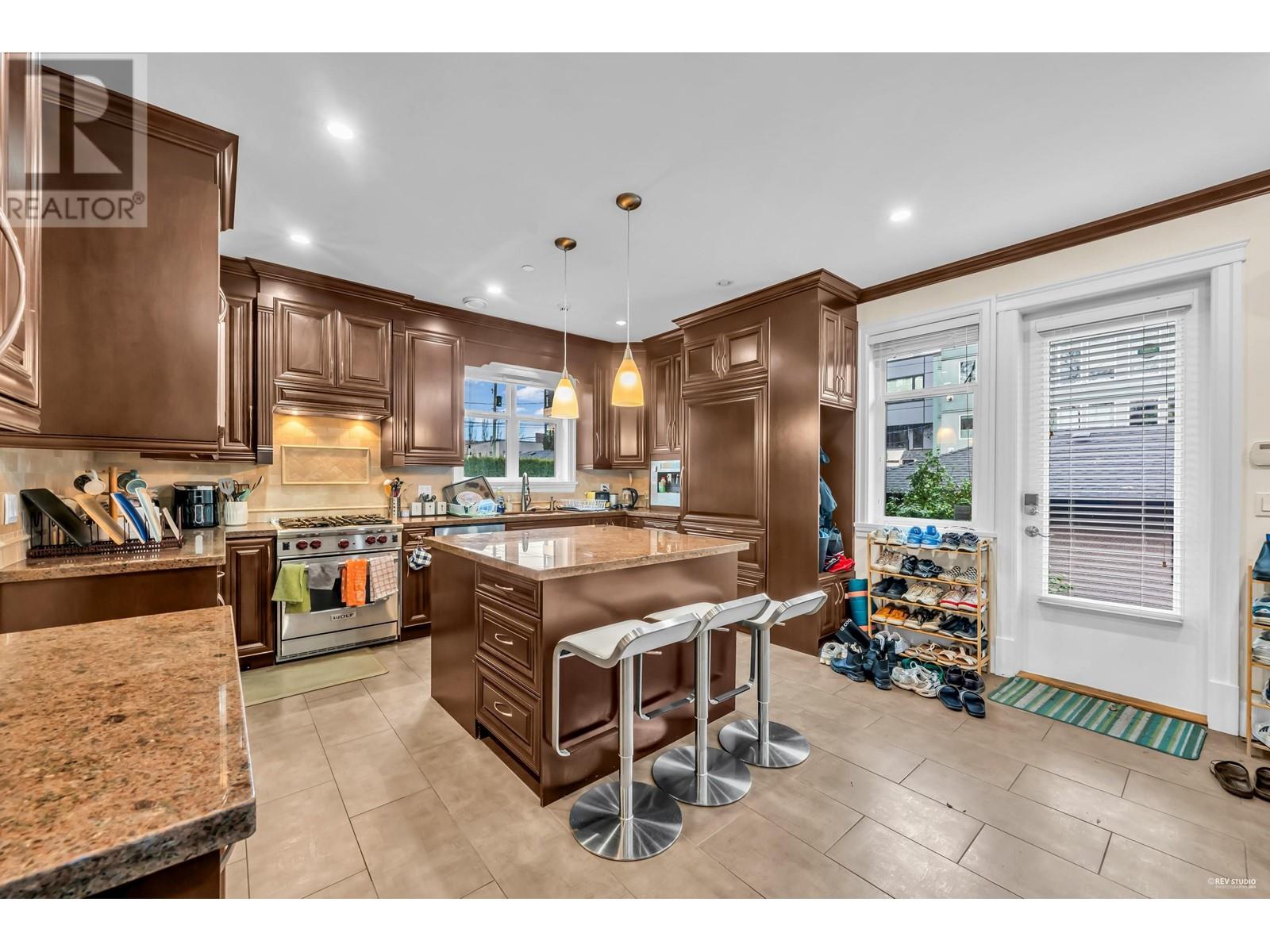 Property at 3455 W 10TH AVENUE image 4