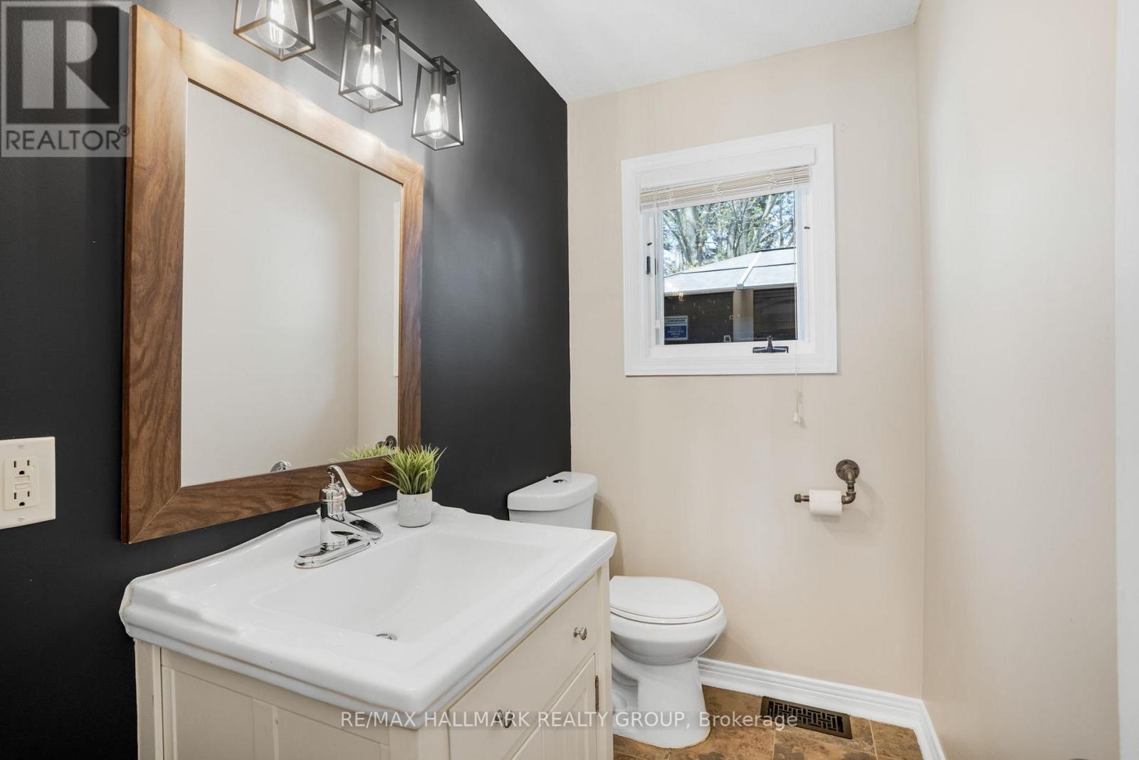 1211 Lacroix Road, Clarence-Rockland, Ontario  K0A 2A0 - Photo 11 - X12148664