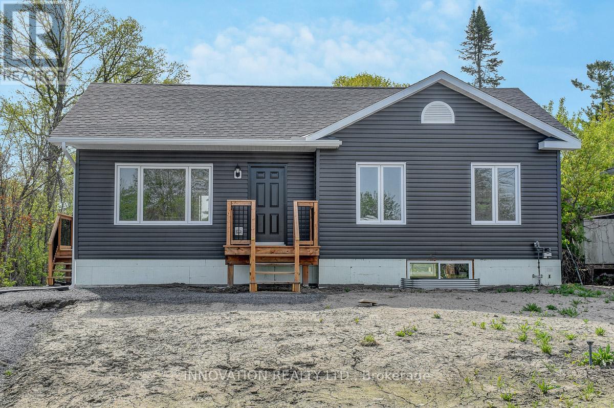 125 Norma Street N, Arnprior, Ontario  K7S 3A9 - Photo 2 - X12148691