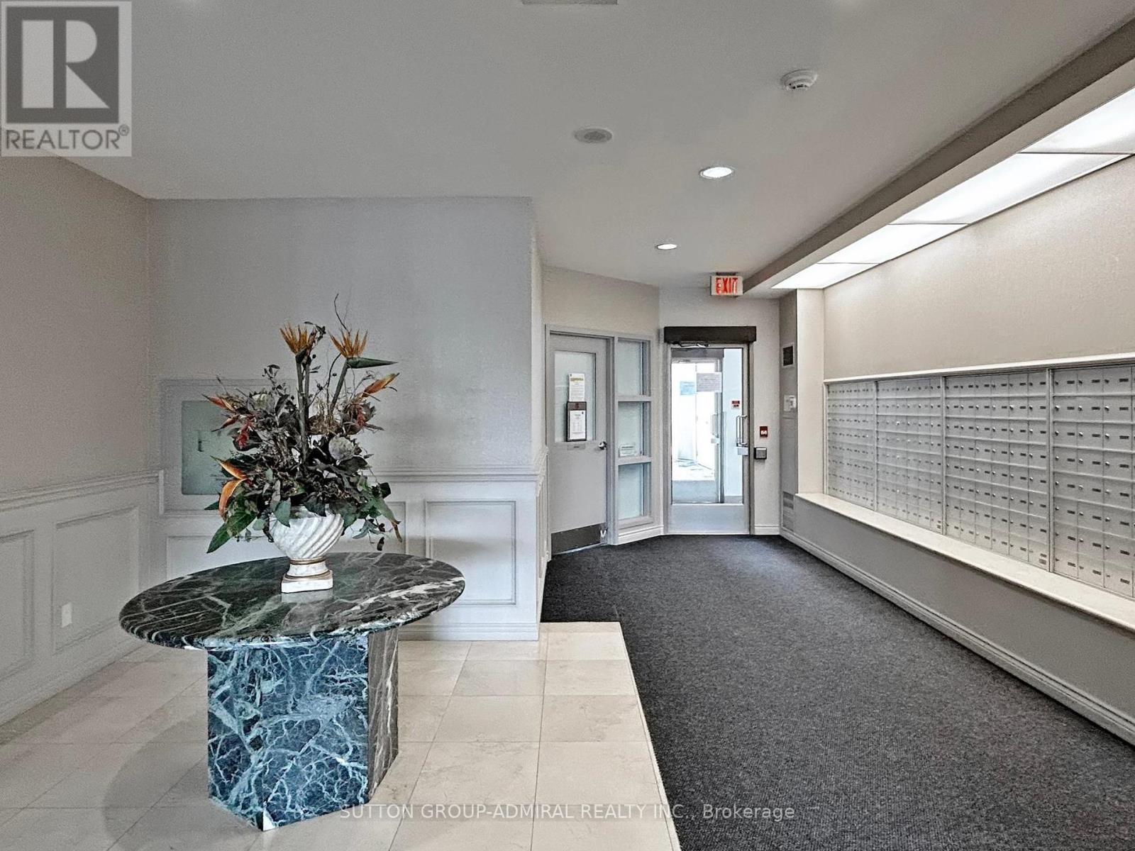 401 - 11 Townsgate Drive, Vaughan, Ontario  L4J 8G4 - Photo 43 - N12117235