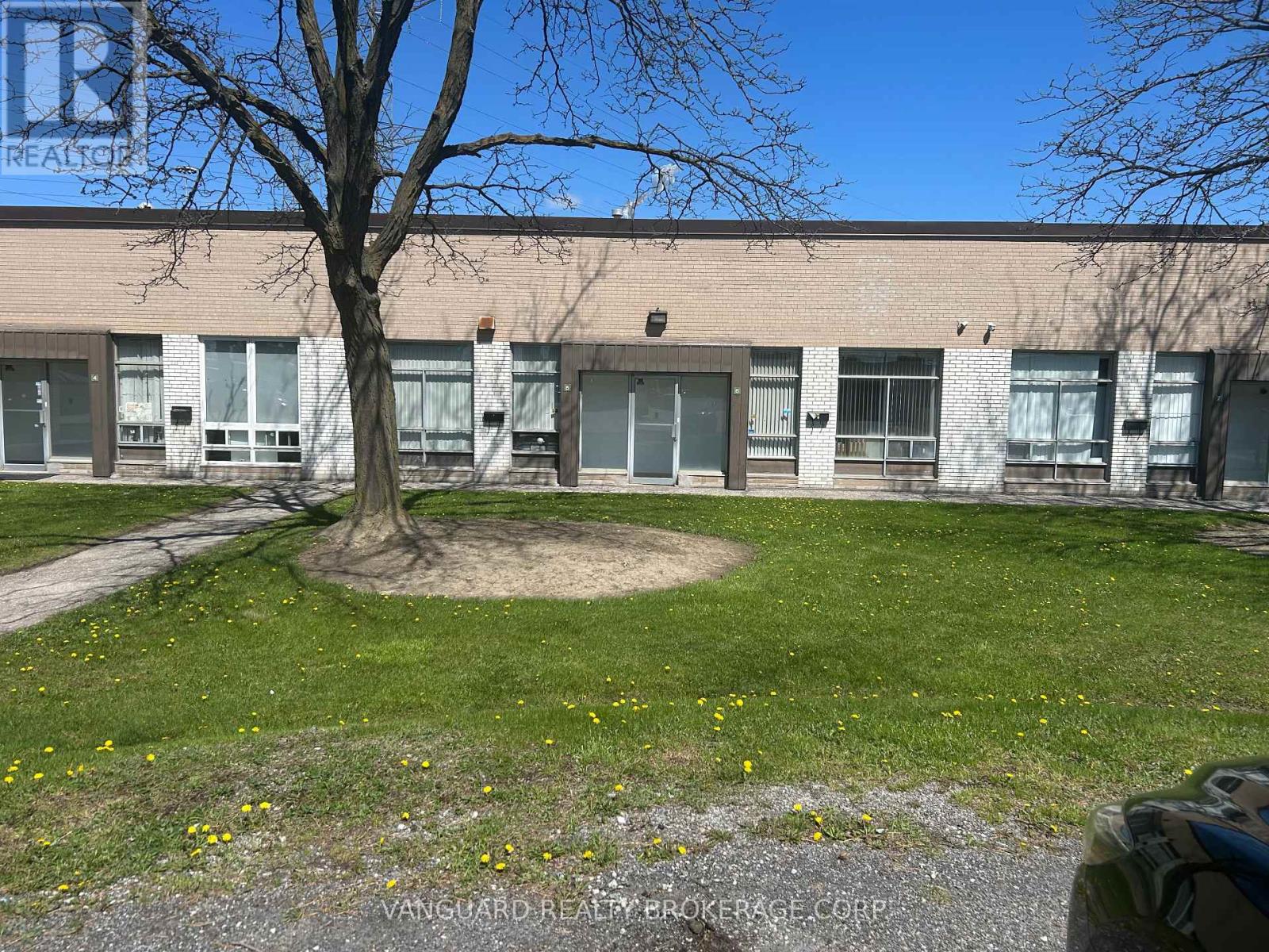 5 - 17 CANSO ROAD, Toronto, Ontario