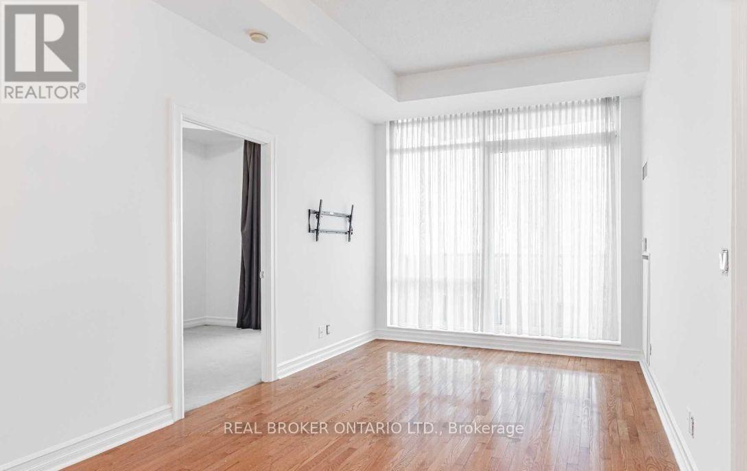 2809 - 33 Elm Drive, Mississauga, Ontario  L5B 4M2 - Photo 4 - W12148603