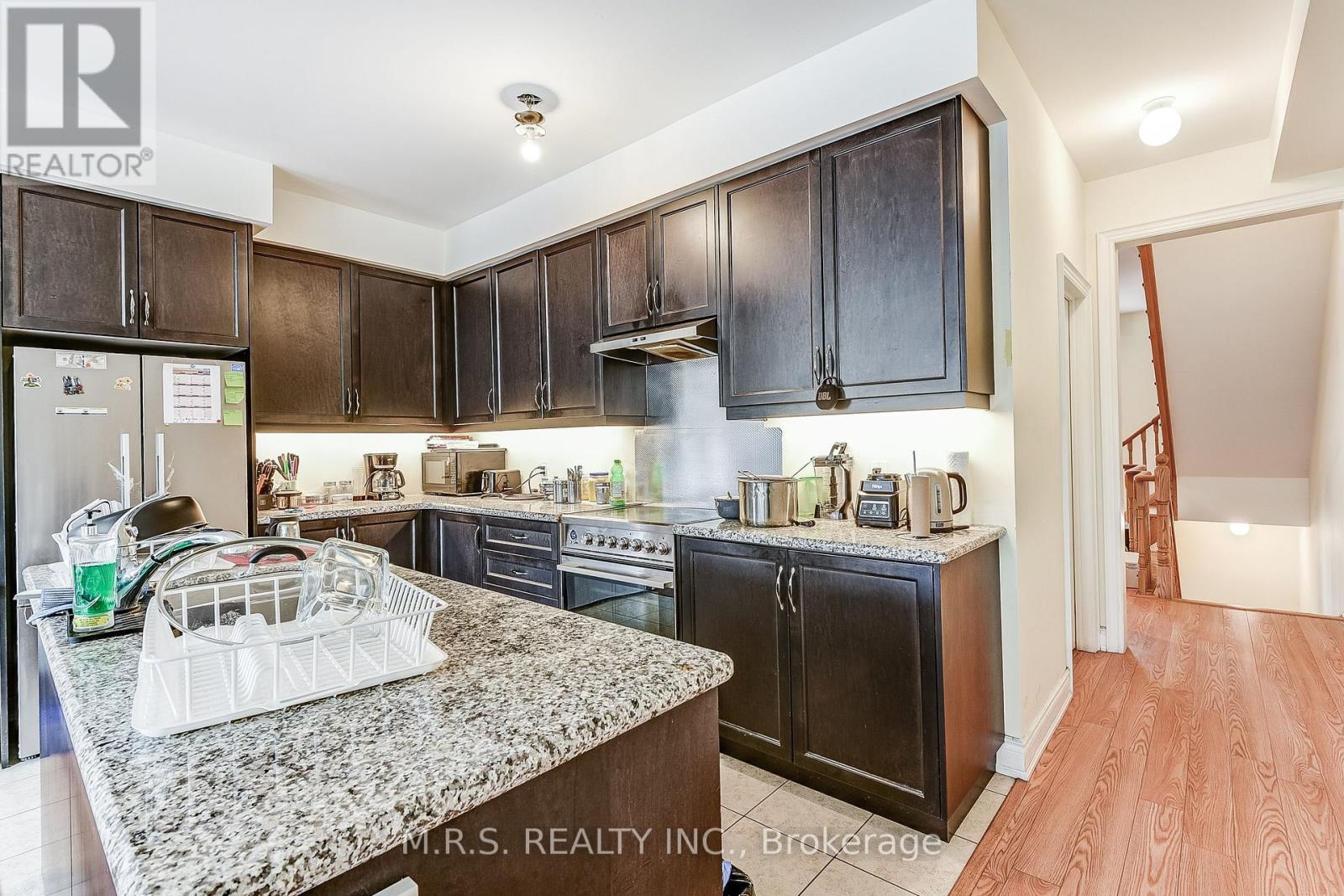 24 Tarmola Park Court, Toronto, Ontario  M9L 0A6 - Photo 12 - W12148639