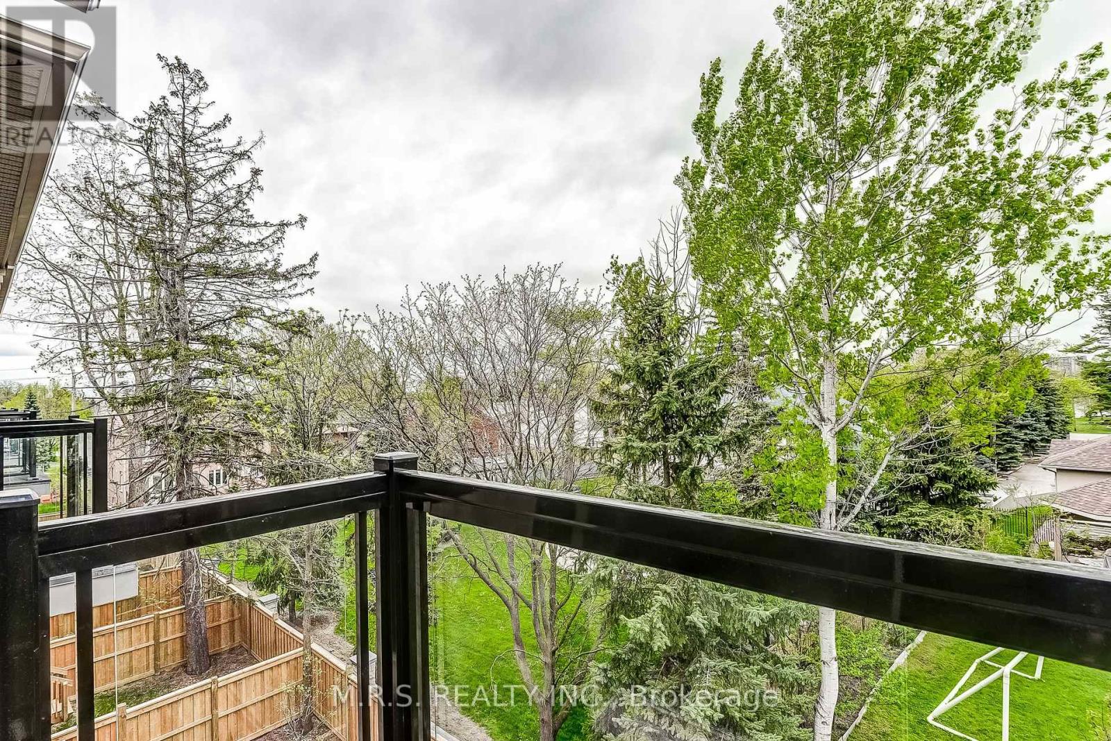 24 Tarmola Park Court, Toronto, Ontario  M9L 0A6 - Photo 19 - W12148639