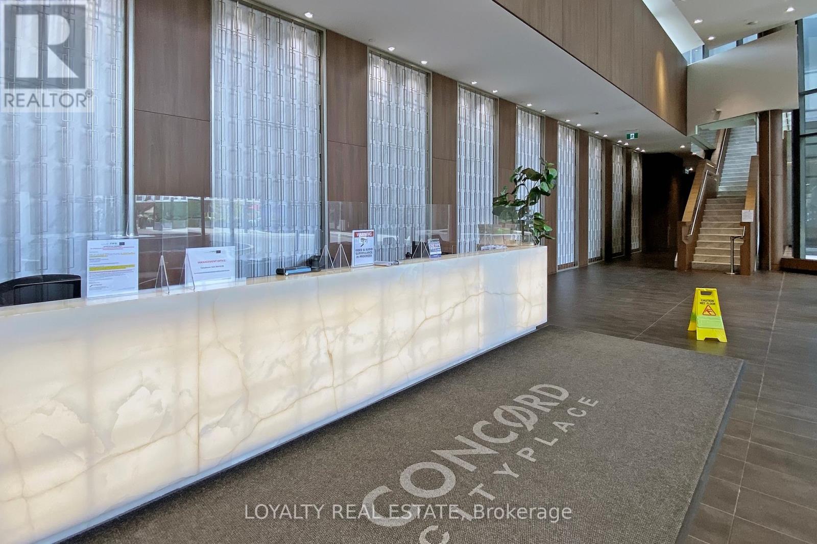 1803 - 70 Queens Wharf Road, Toronto, Ontario  M5V 0J2 - Photo 9 - C12138368
