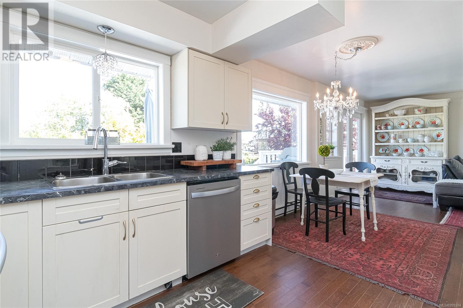 Property at 7989 See Sea Pl image 3