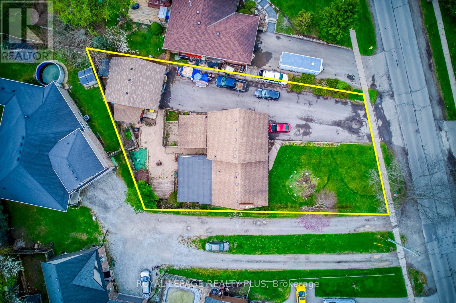 128 Parnell Road, St. Catharines (Vine/linwell), Ontario  L2M 1V4 - Photo 3 - X12148489