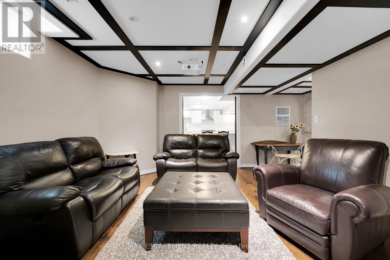 56 Nanaimo Crescent, Hamilton, Ontario  L8E 0C9 - Photo 38 - X12148537