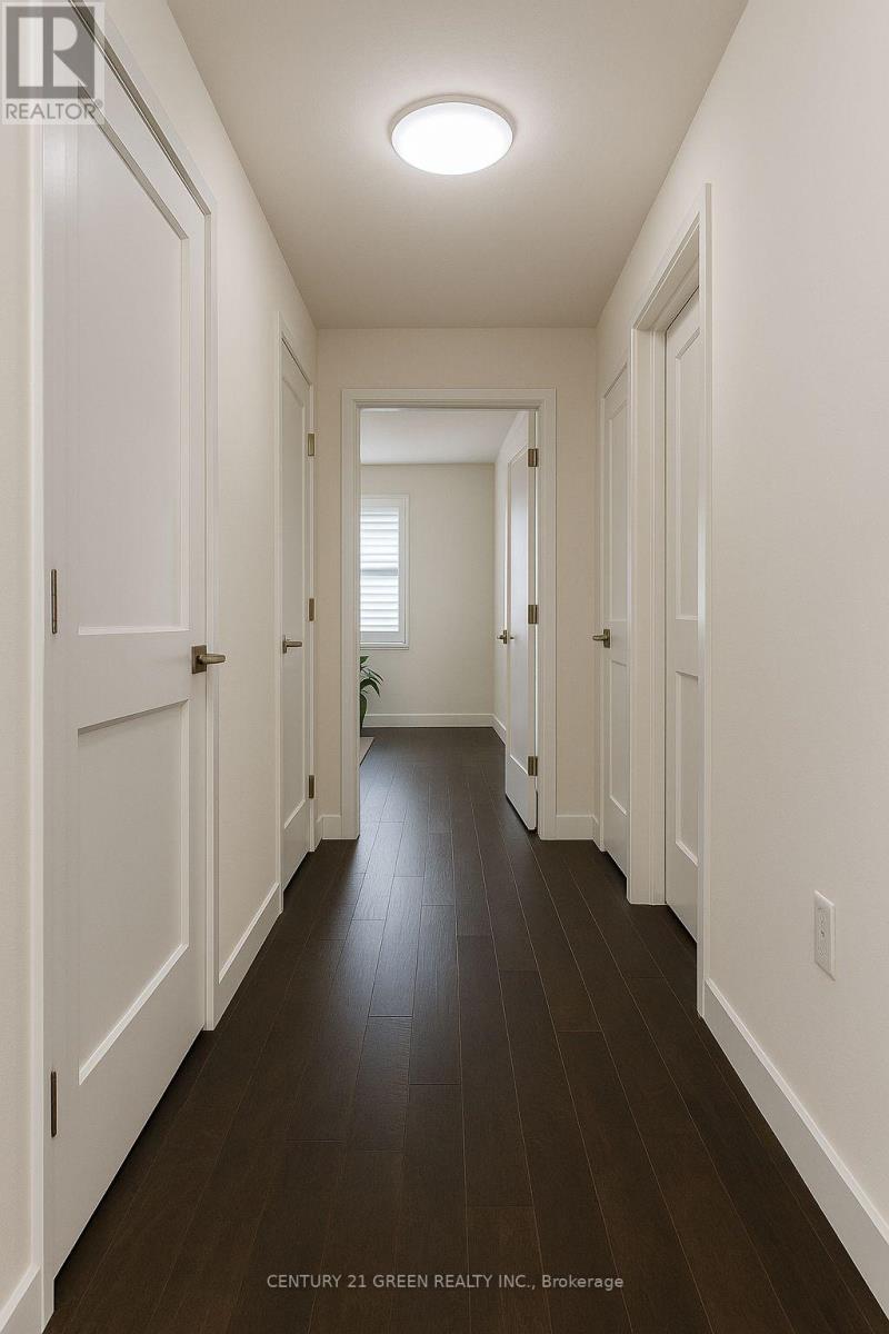 10 Rouley Lane, Hamilton, Ontario  L9G 0G5 - Photo 14 - X12148641