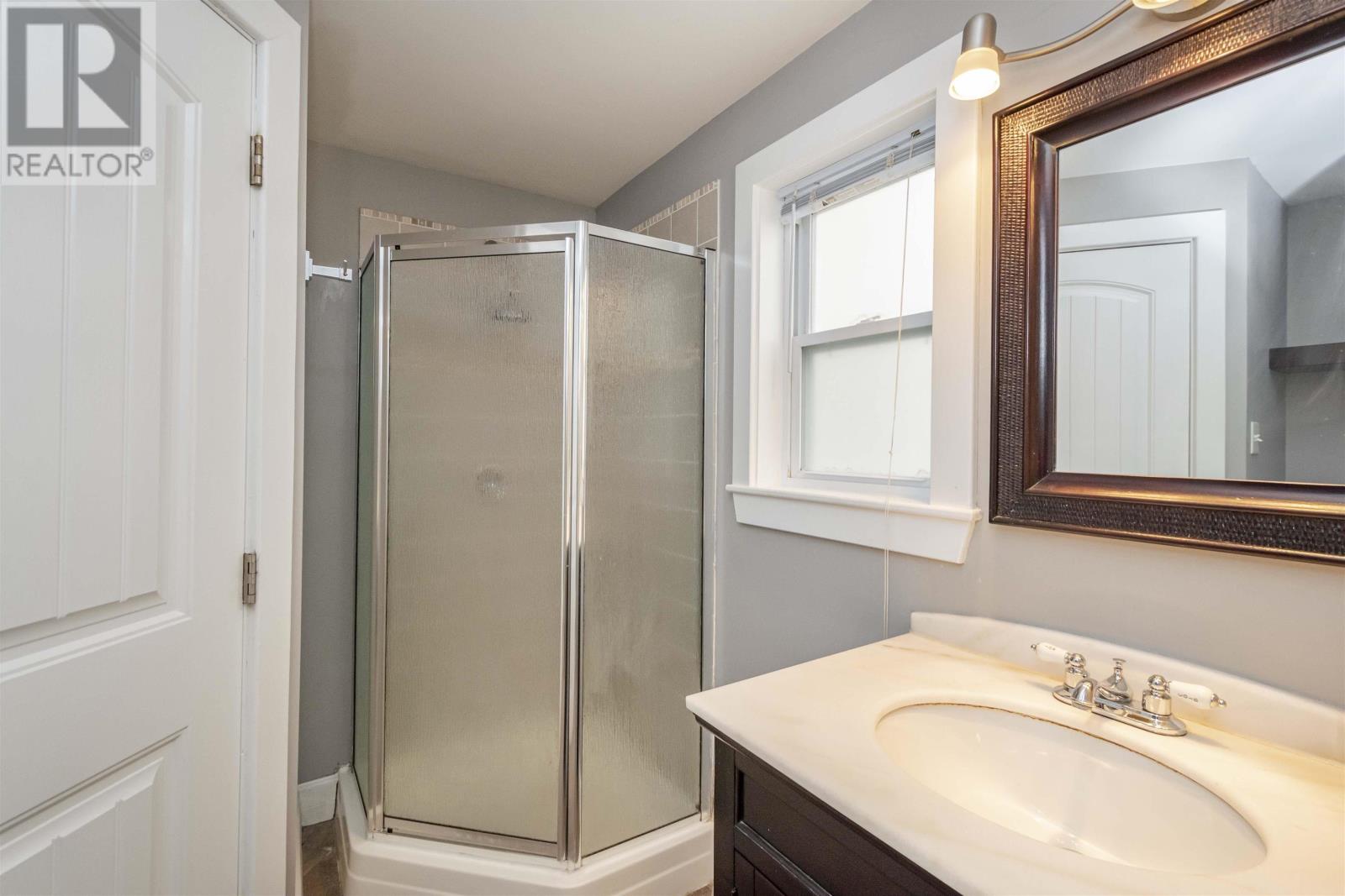6029 Wells Street, Halifax Peninsula, Nova Scotia  B3K 2M9 - Photo 11 - 202507197