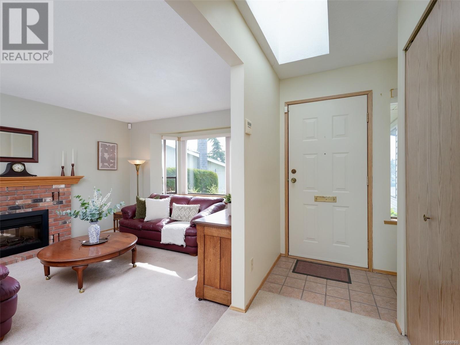 4057 Angeleah Pl, Saanich, British Columbia  V8Z 6T1 - Photo 17 - 999760