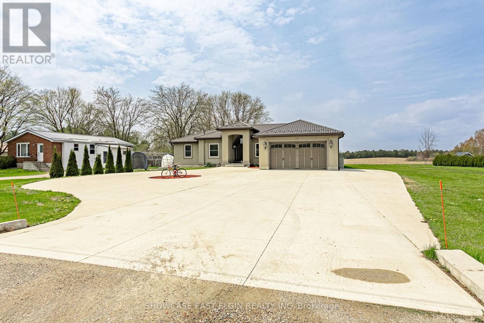 8433 Imperial Road, Malahide, Ontario  N5H 2R2 - Photo 36 - X12126778