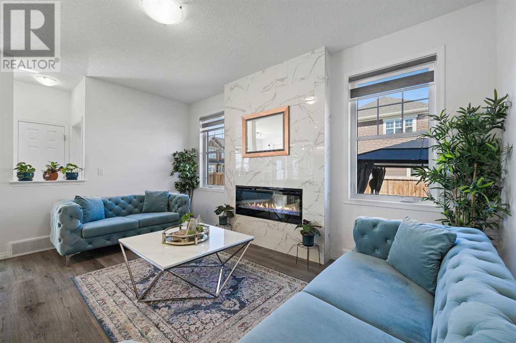 42 Osborne Link Sw, Airdrie, Alberta  T4B 5G6 - Photo 4 - A2218761