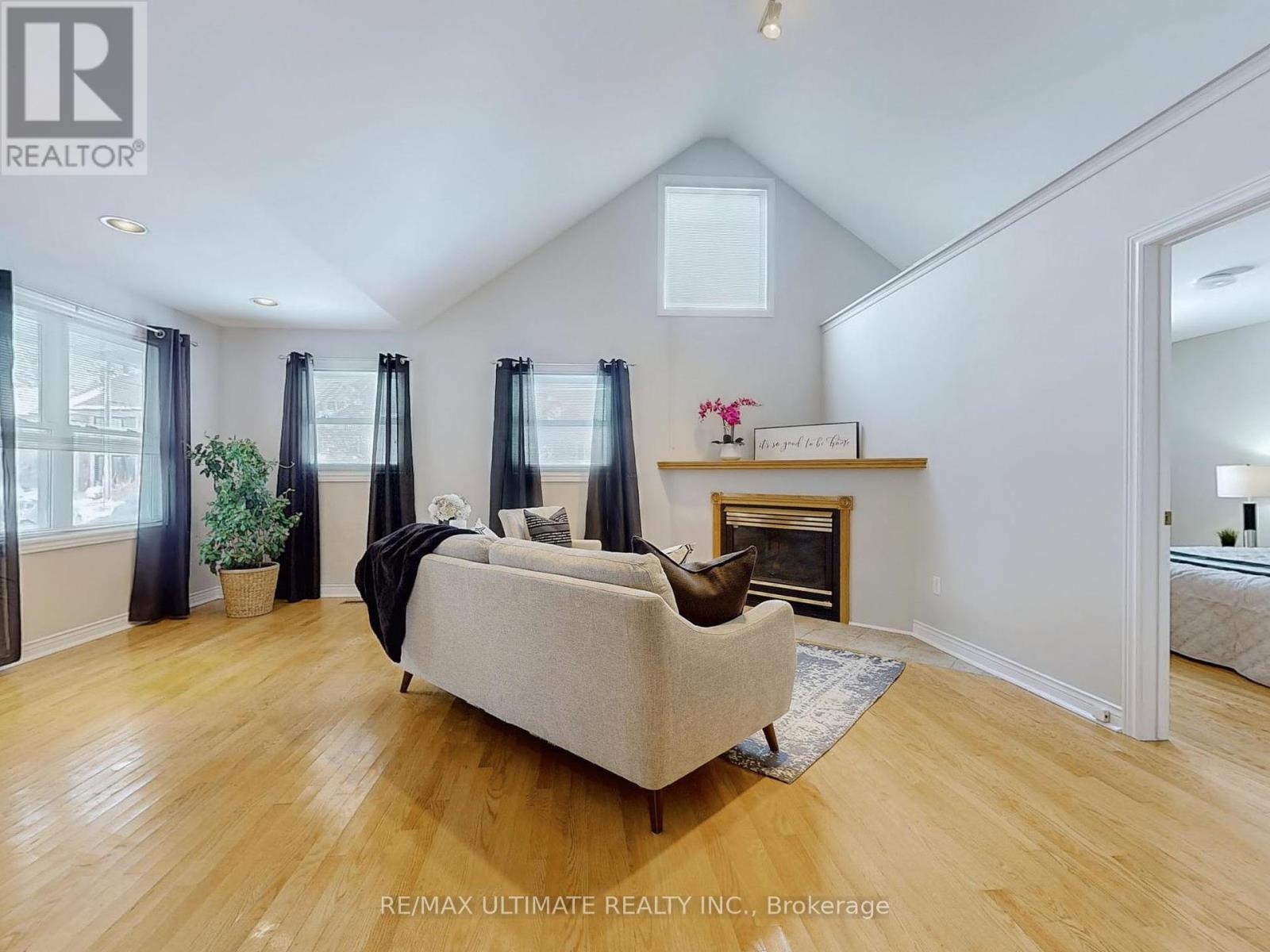 467 Poplar Avenue, Ajax, Ontario  L1S 1E7 - Photo 7 - E11987364