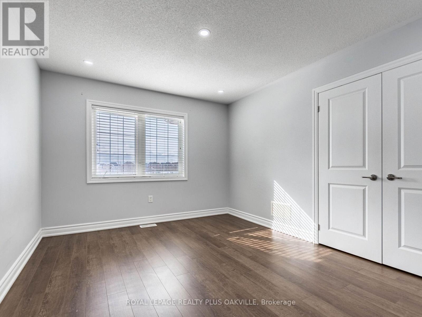 364 Wisteria Way, Oakville, Ontario  L6M 0N3 - Photo 37 - W12146889