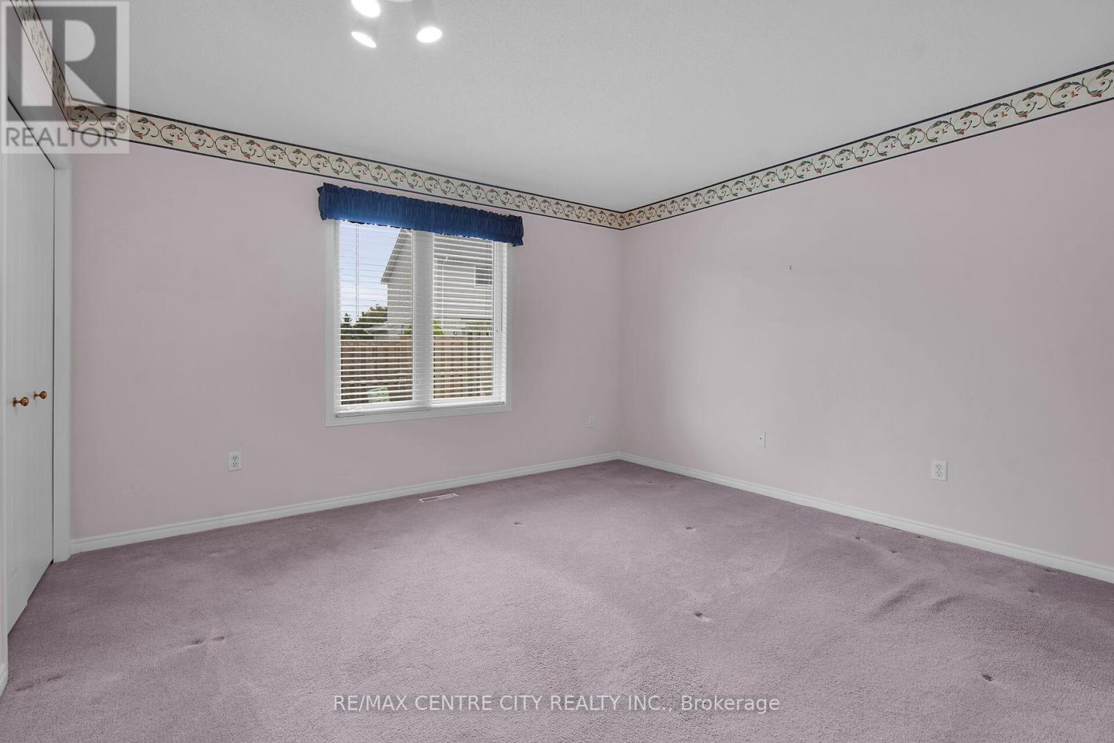 Photo 17 of 37 for 33 - 861 Shelborne Street