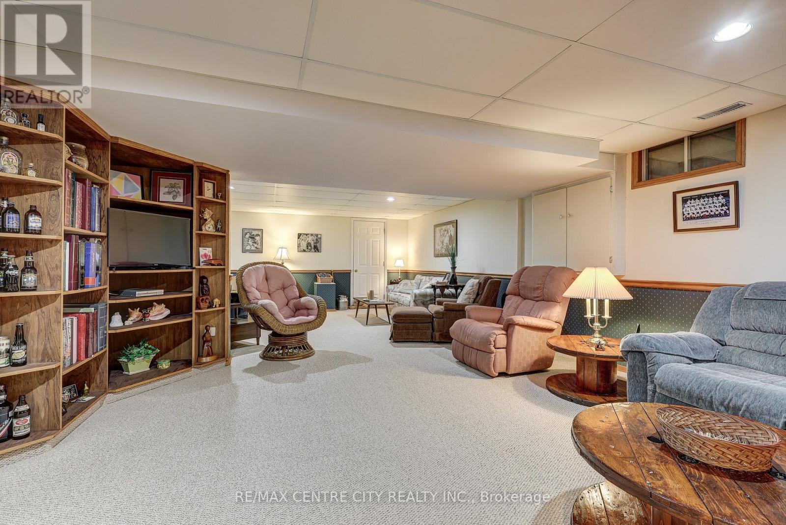 39830 Shady Lane Crescent, Southwold (Talbotville), Ontario  N5P 3T2 - Photo 42 - X12148839