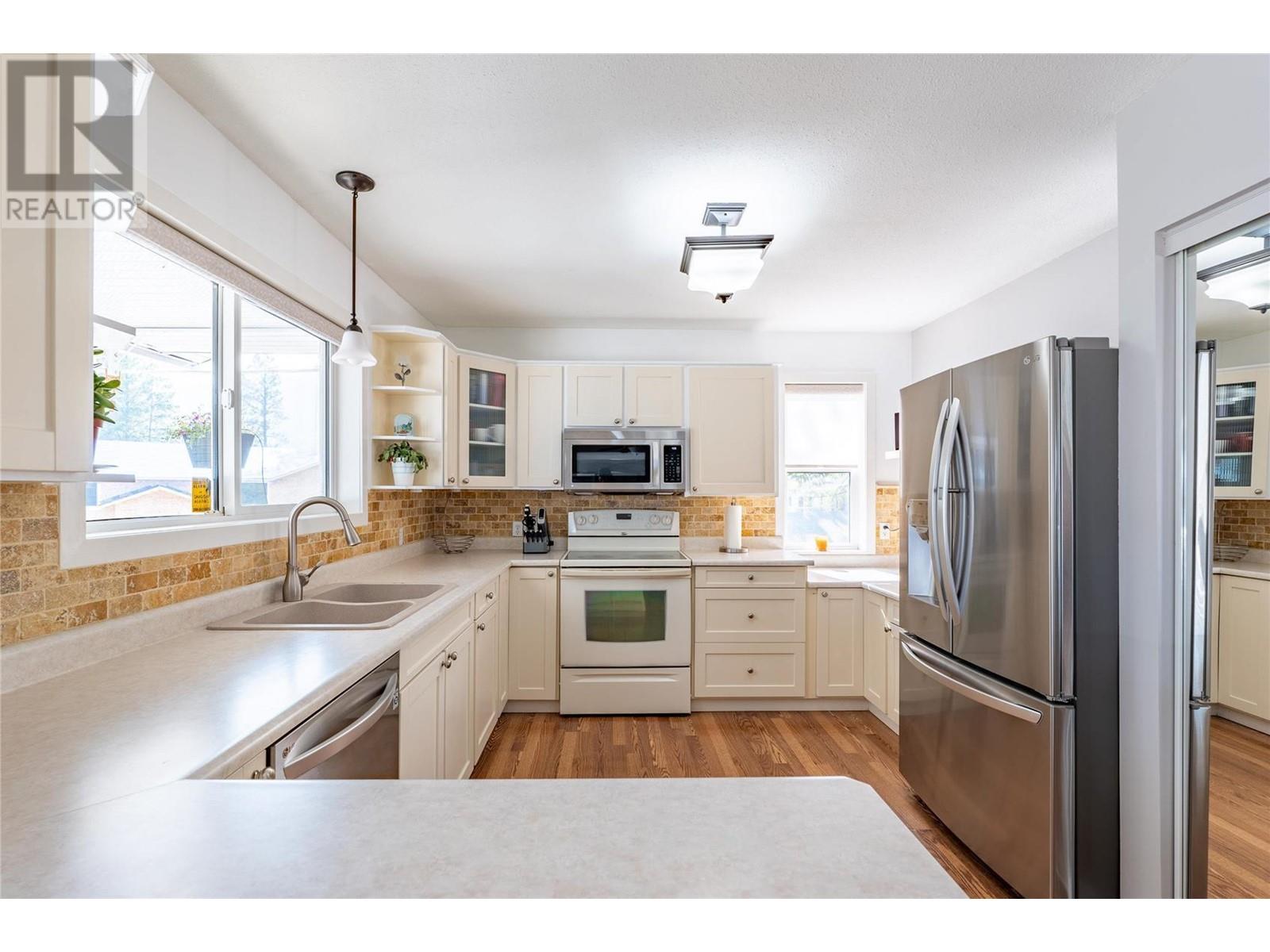 Property at 107 Crown Crescent image 1