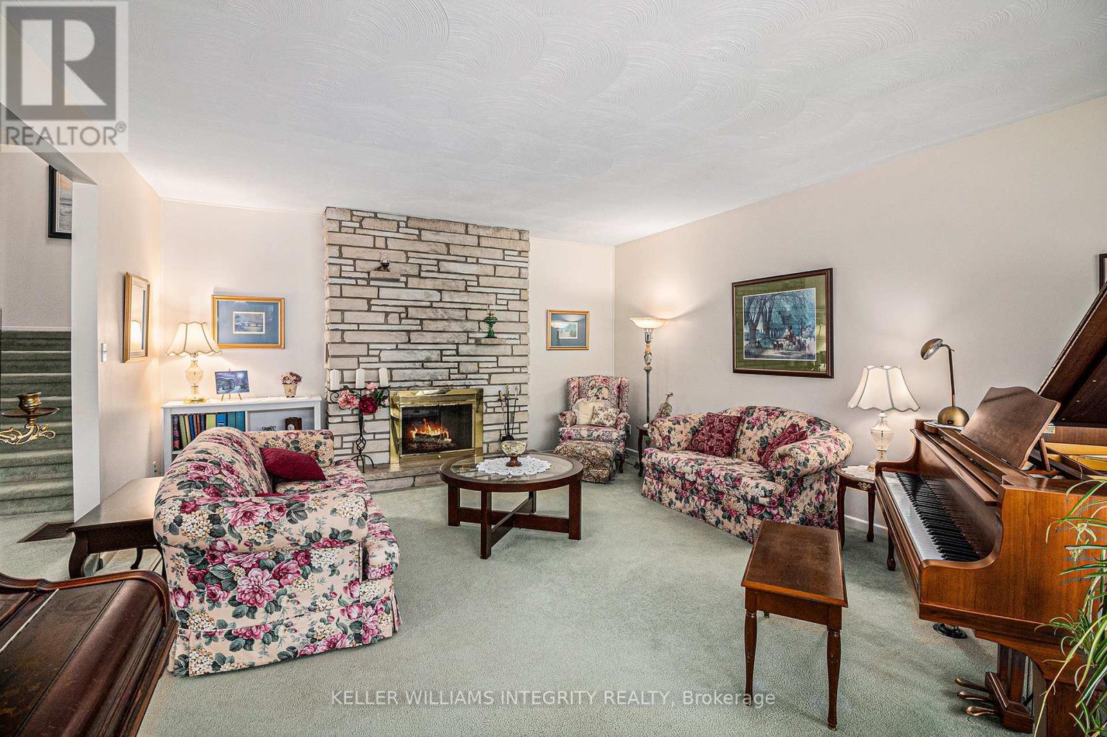 114 Constance Lake Road, Ottawa, Ontario  K2K 1X7 - Photo 10 - X12148823