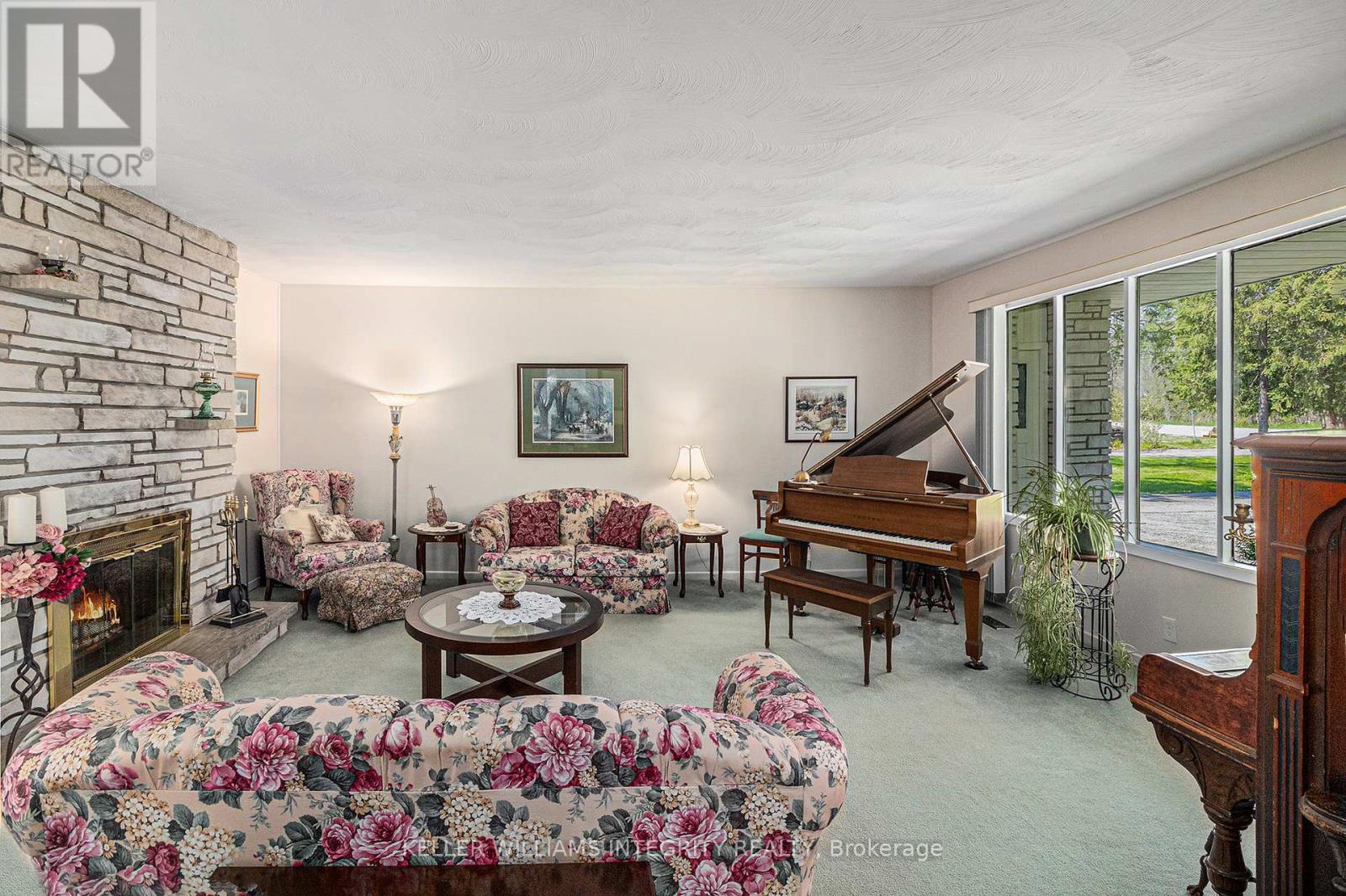 114 Constance Lake Road, Ottawa, Ontario  K2K 1X7 - Photo 11 - X12148823