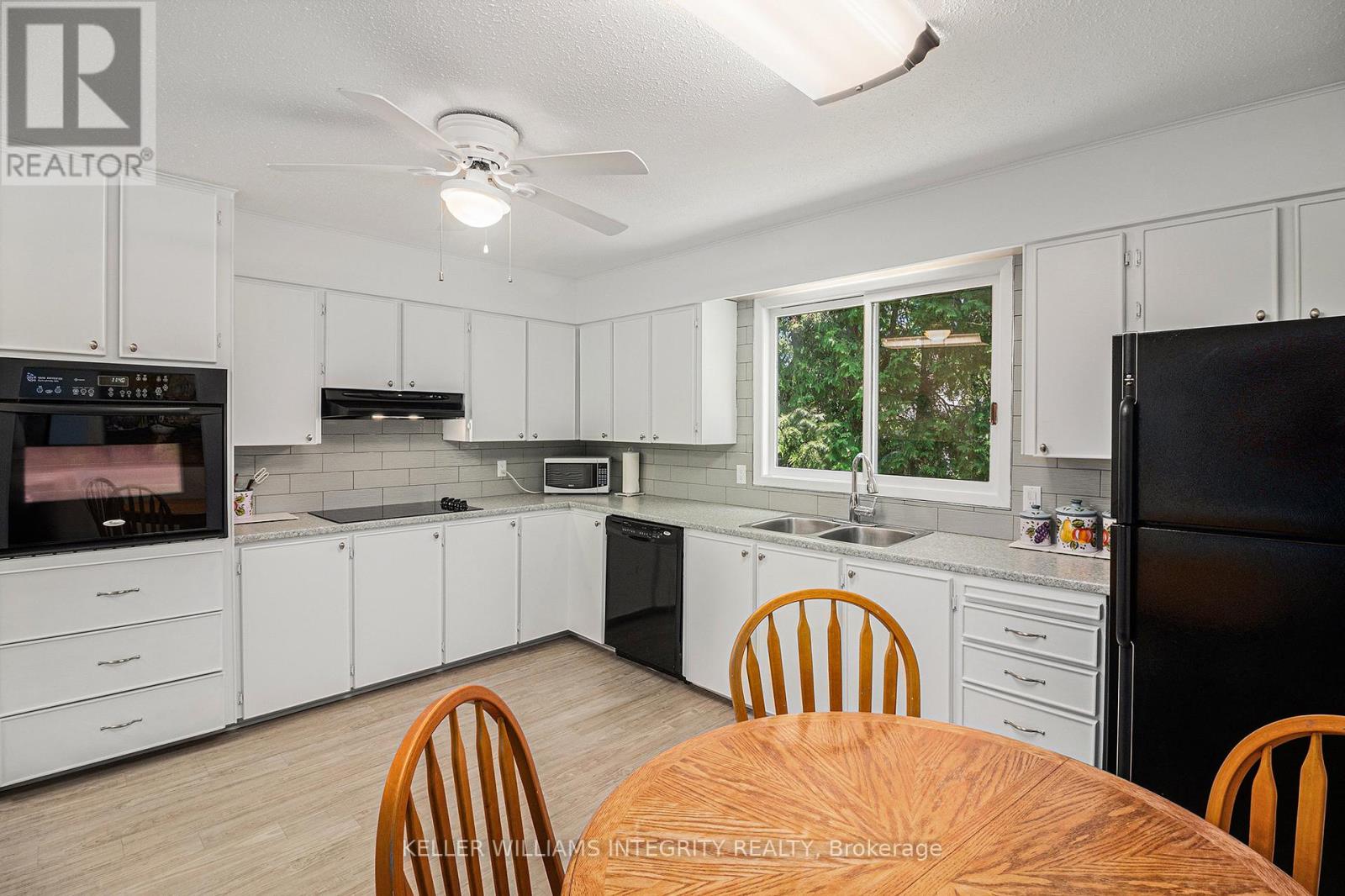 114 Constance Lake Road, Ottawa, Ontario  K2K 1X7 - Photo 17 - X12148823