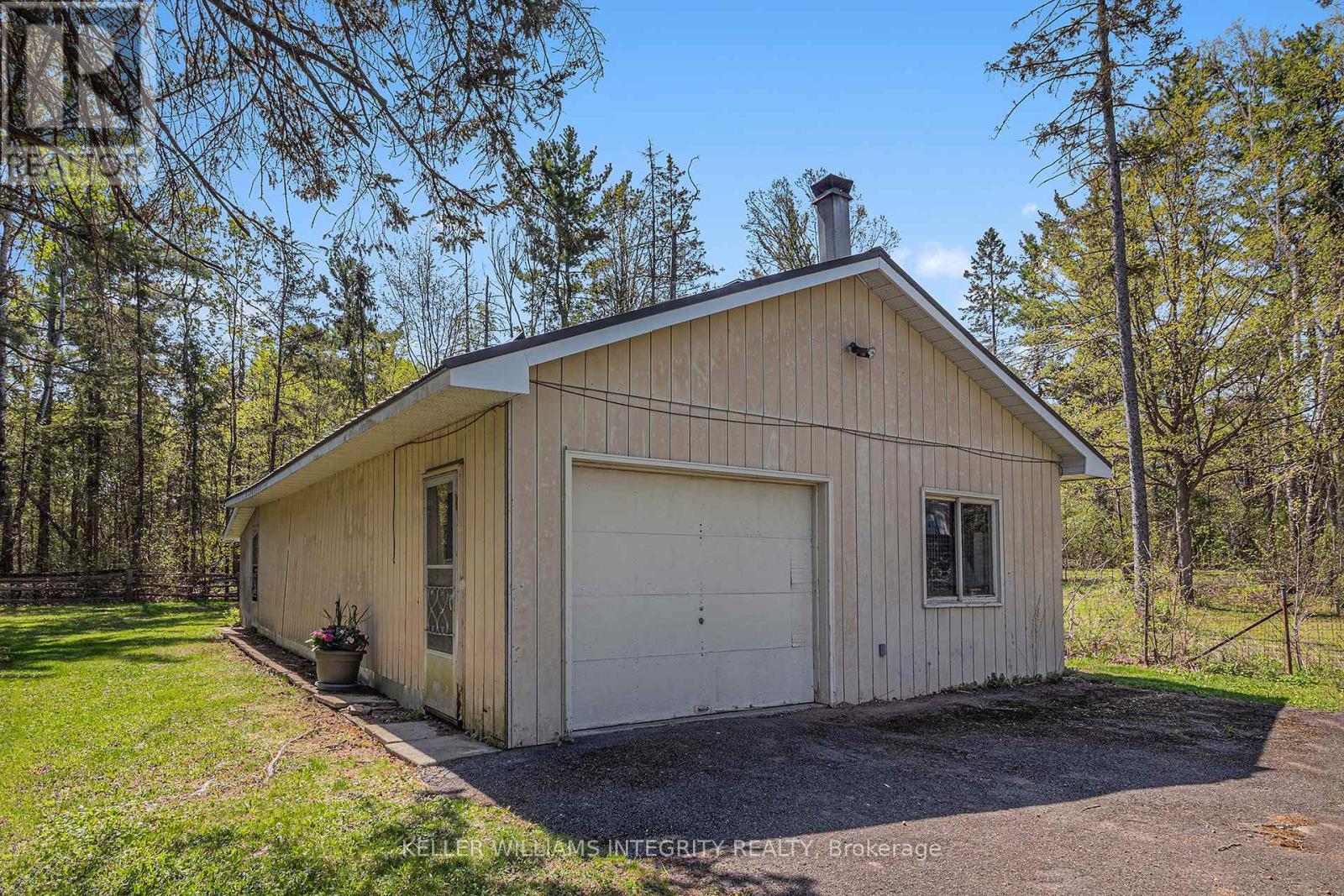 114 Constance Lake Road, Ottawa, Ontario  K2K 1X7 - Photo 37 - X12148823