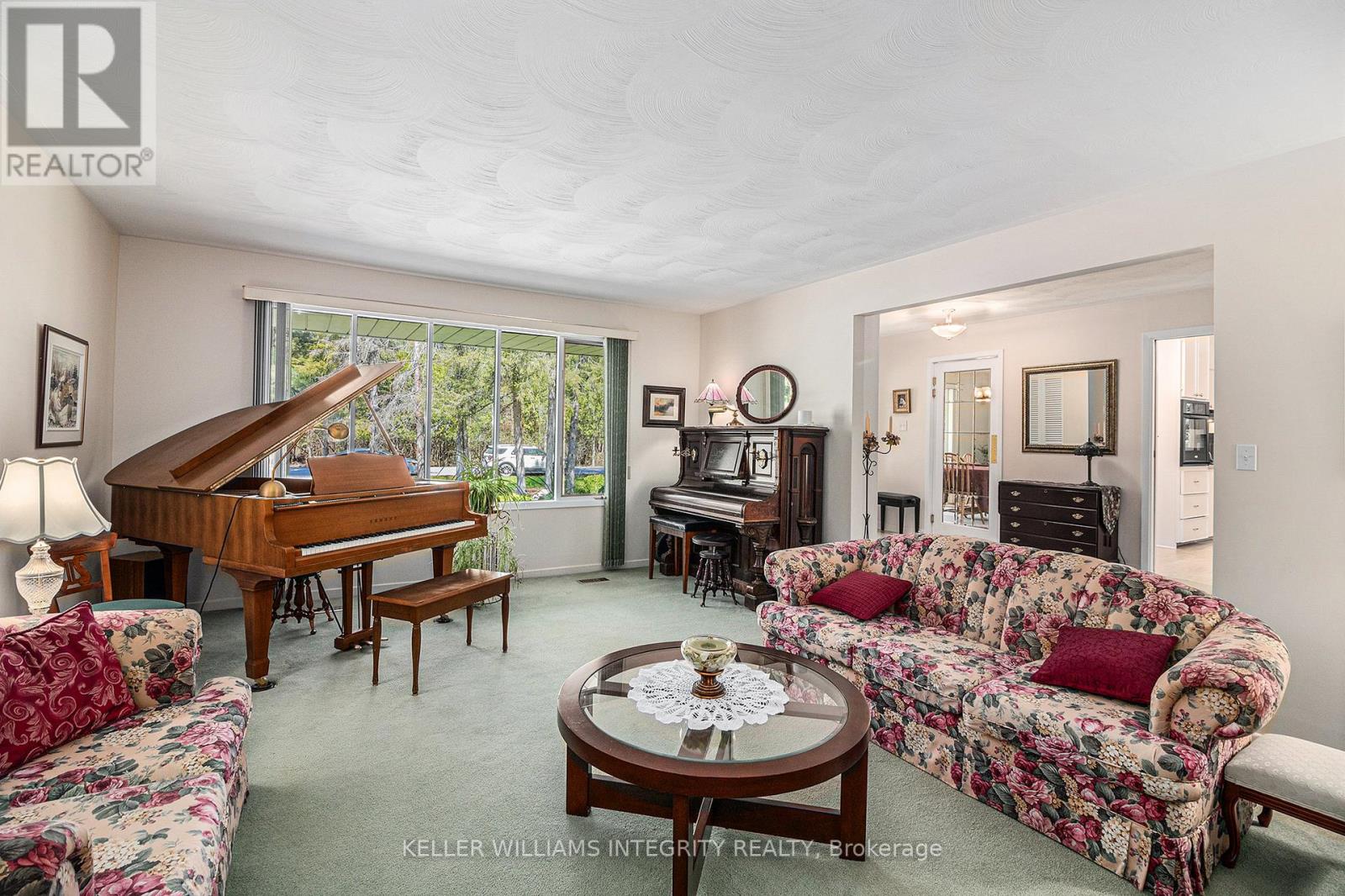 114 Constance Lake Road, Ottawa, Ontario  K2K 1X7 - Photo 8 - X12148823