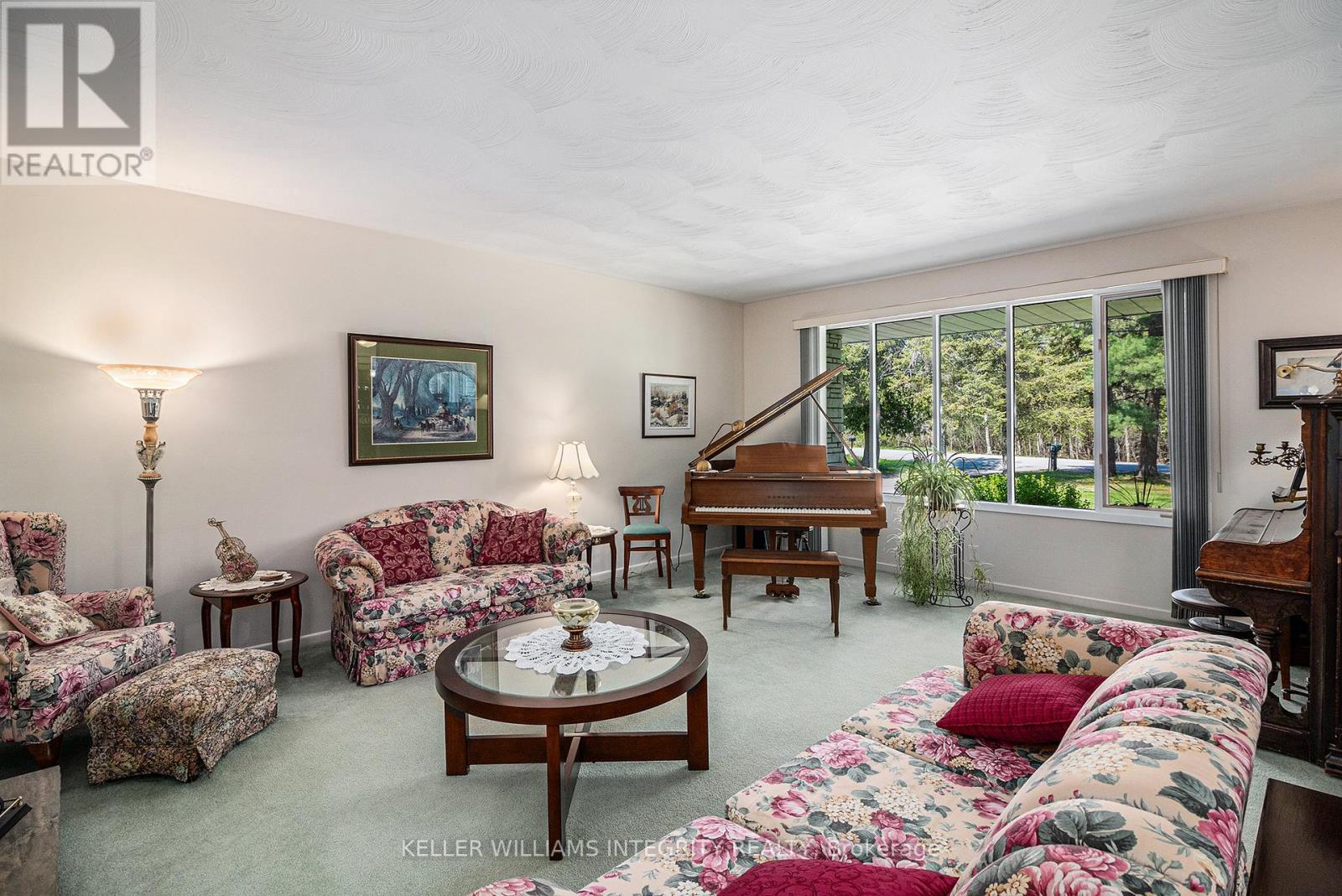 114 Constance Lake Road, Ottawa, Ontario  K2K 1X7 - Photo 9 - X12148823