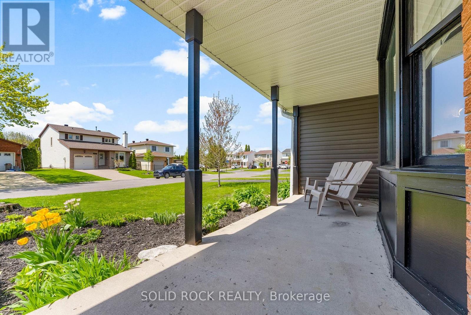 Property at 316 SINGLETON WAY image 3