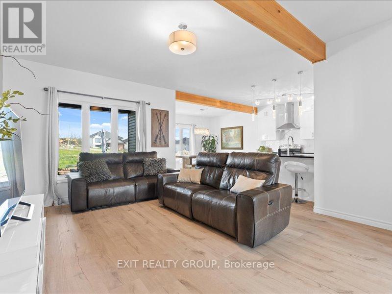 3 Sprucewood Court, Quinte West, Ontario  K0K 2C0 - Photo 7 - X12148865