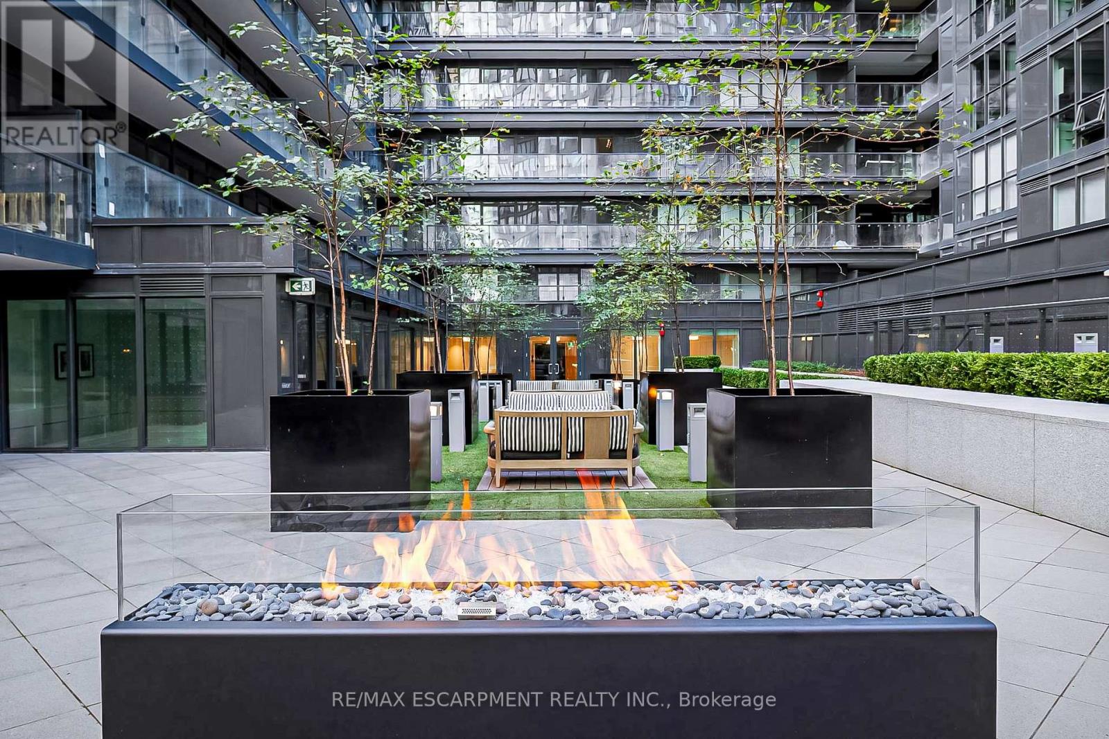 1809 - 955 Bay Street, Toronto, Ontario  M5S 0C6 - Photo 37 - C12148656