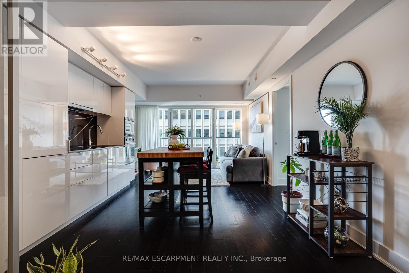 1809 - 955 Bay Street, Toronto, Ontario  M5S 0C6 - Photo 7 - C12148656
