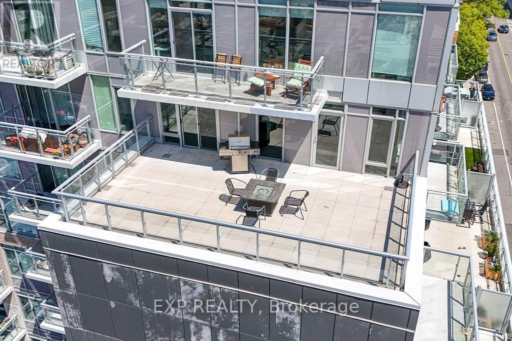 805 - 68 MERTON STREET, Toronto, Ontario