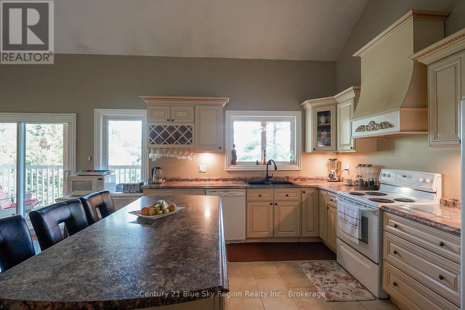 2687 Highway 11 N, Unorganized Townships, Ontario  P0H 1T0 - Photo 13 - X12146593