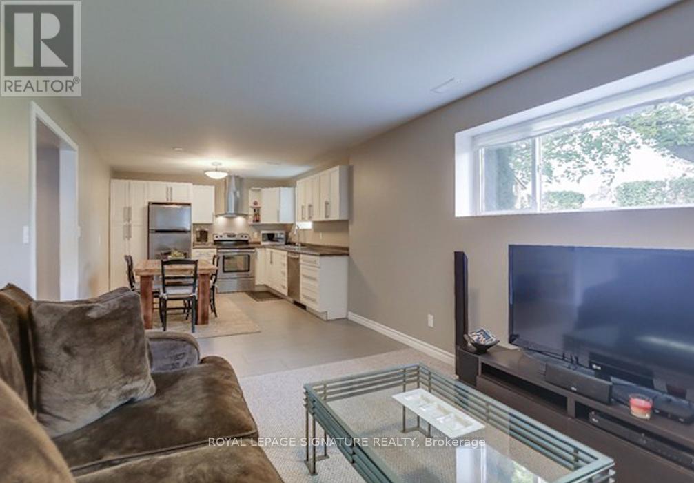 Lower - 706 Annland Street, Pickering, Ontario  L1W 1B3 - Photo 3 - E12148701