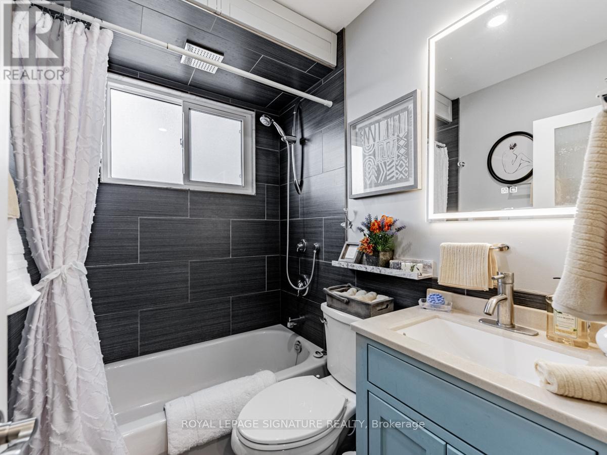 706 Annland Street, Pickering, Ontario  L1W 1B3 - Photo 16 - E12148711