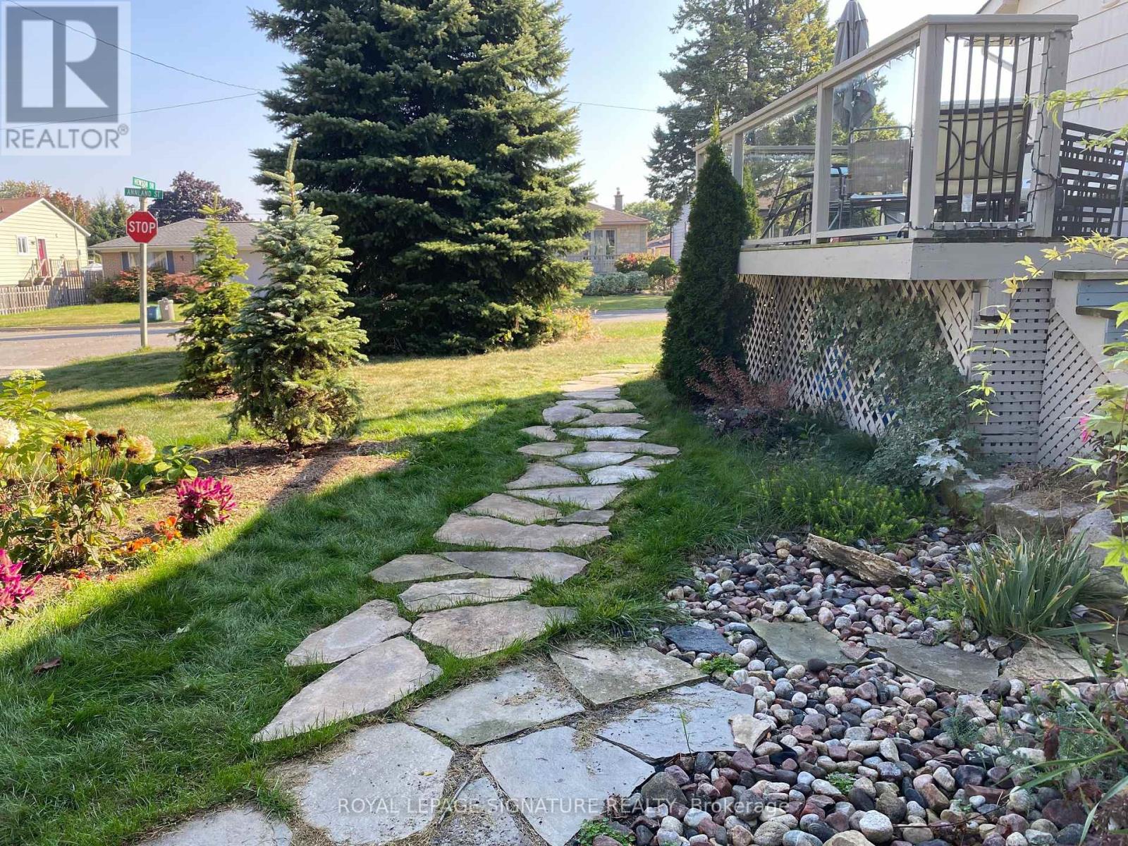 706 Annland Street, Pickering, Ontario  L1W 1B3 - Photo 24 - E12148711