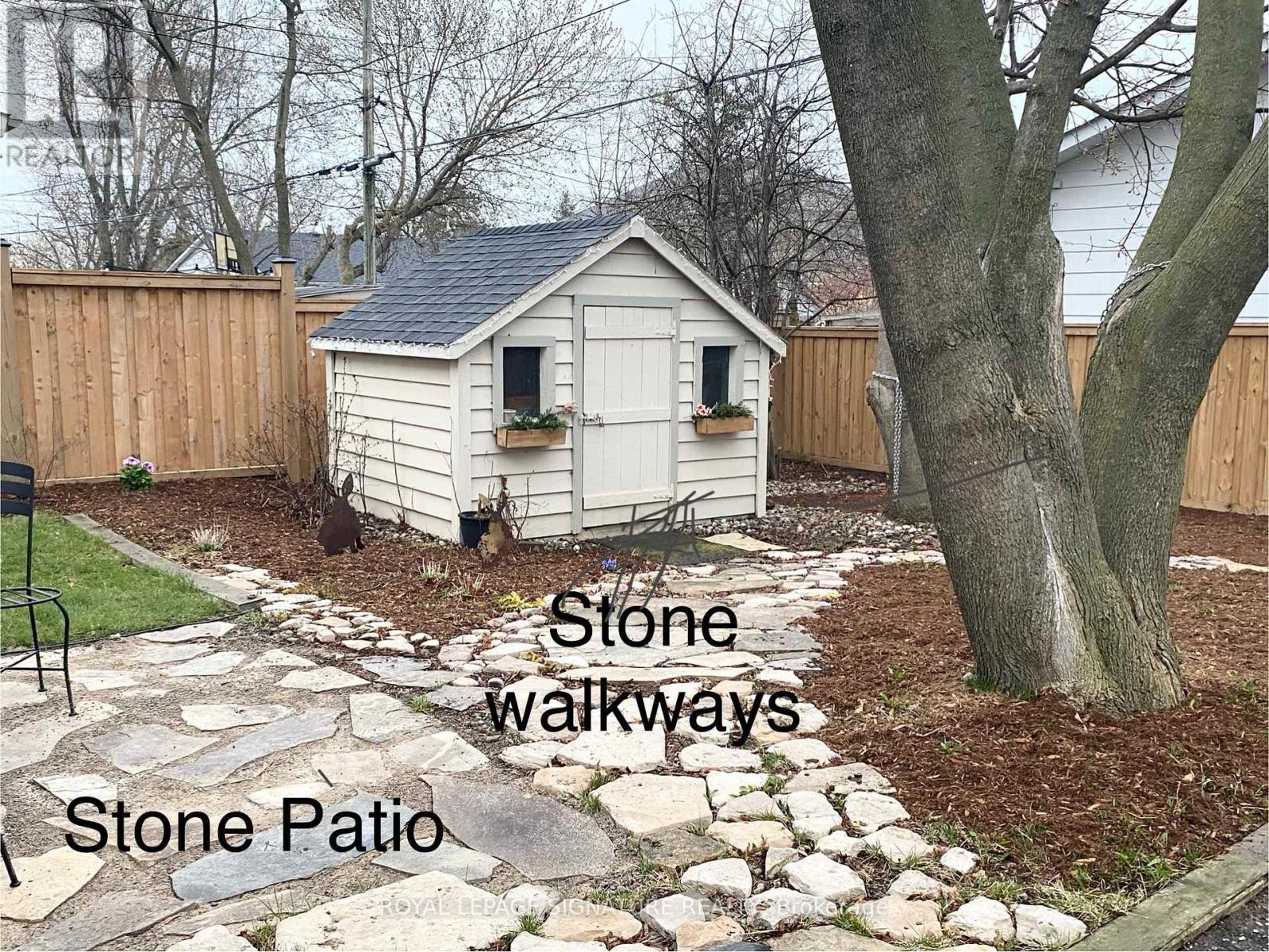 706 Annland Street, Pickering, Ontario  L1W 1B3 - Photo 4 - E12148711