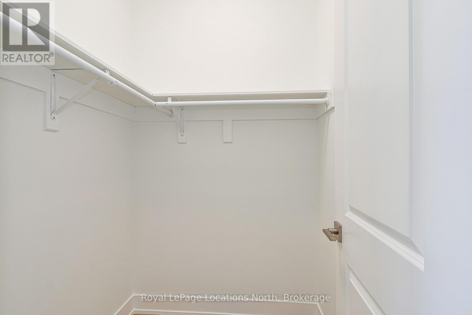 60 52nd Street S, Wasaga Beach, Ontario  L0M 1P0 - Photo 24 - S12148786