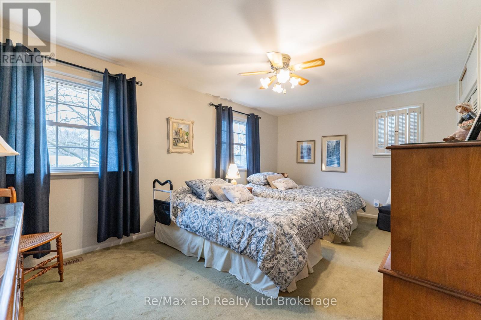 41 Parkwood Drive, Tillsonburg, Ontario  N4G 2B7 - Photo 19 - X12148734
