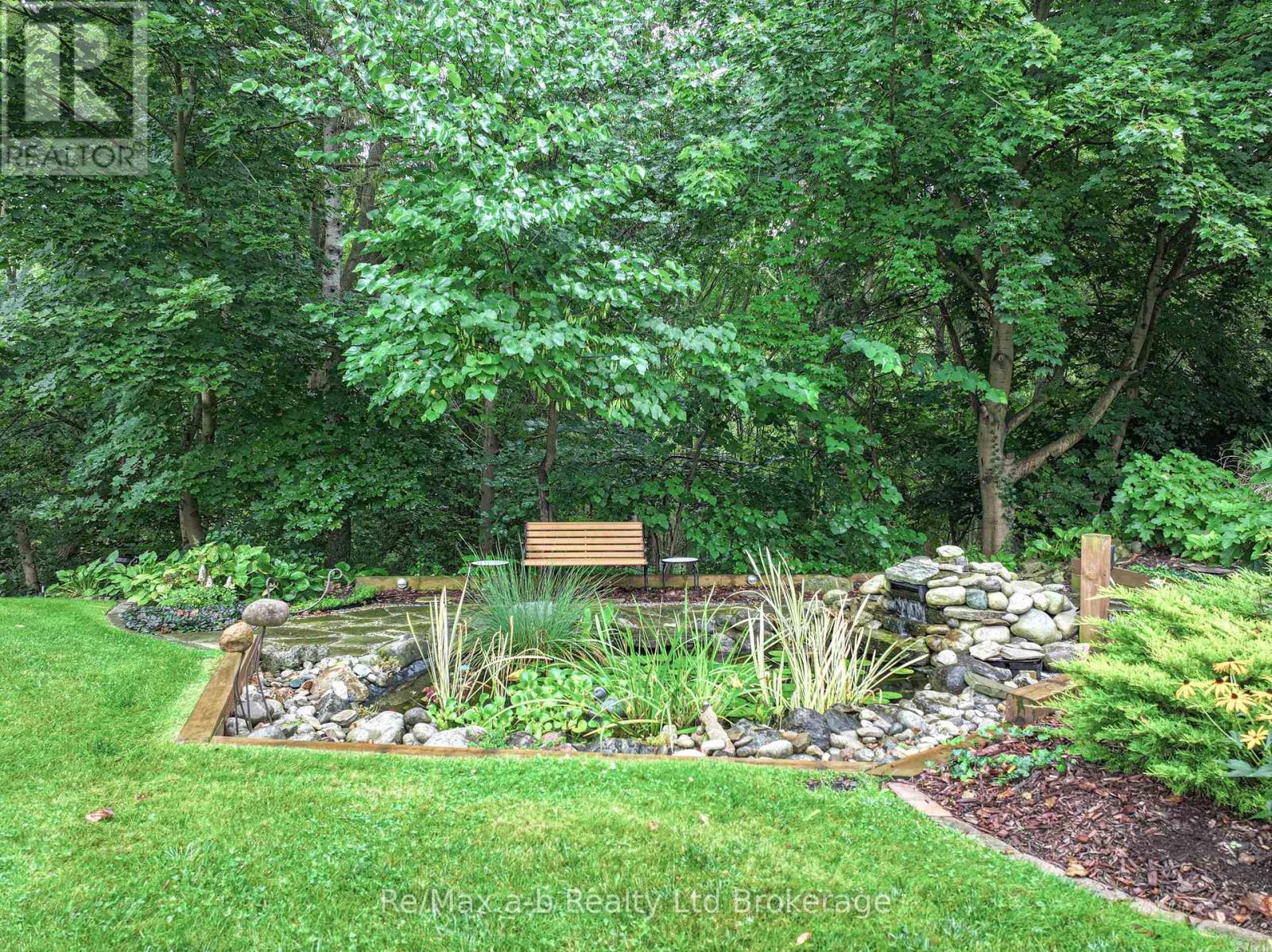 41 Parkwood Drive, Tillsonburg, Ontario  N4G 2B7 - Photo 31 - X12148734