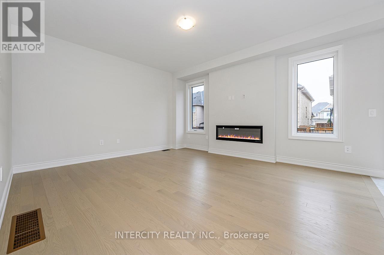 51 Bostock Drive, Georgina, Ontario L4P 0S5 - Photo 13 - N12148697