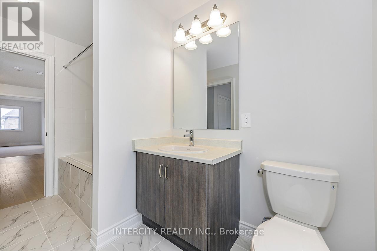 51 Bostock Drive, Georgina, Ontario L4P 0S5 - Photo 44 - N12148697