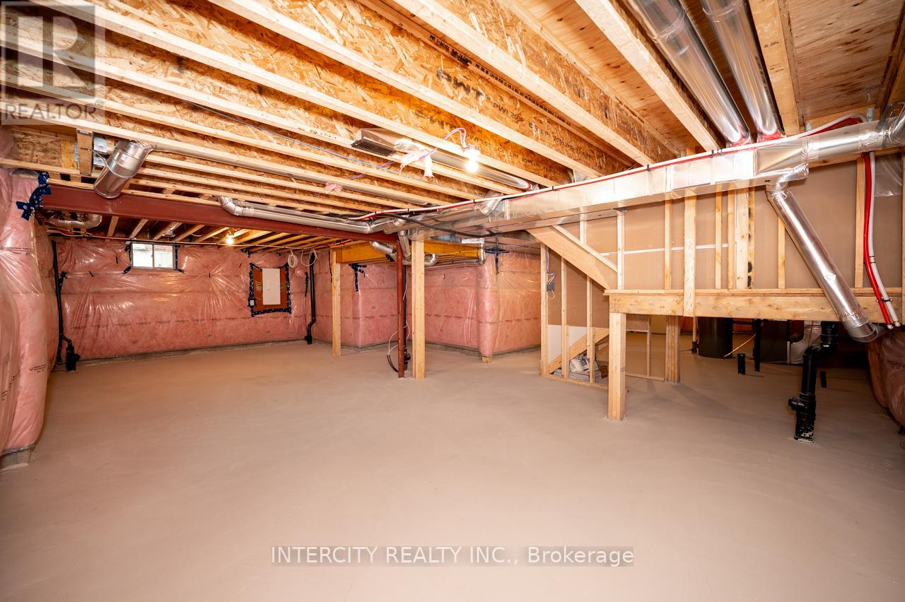 51 Bostock Drive, Georgina, Ontario L4P 0S5 - Photo 48 - N12148697